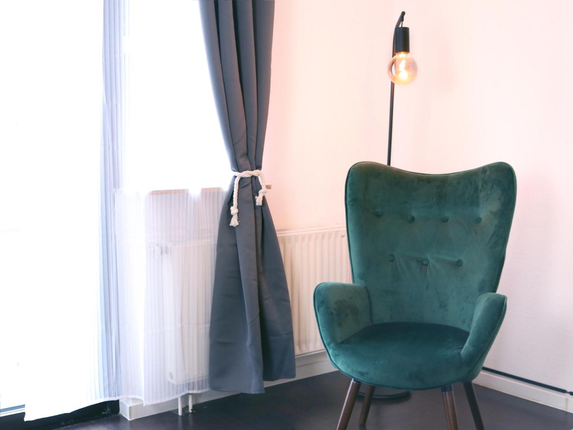 Sewo Fichte, Wohlfuehl-apartment Mit Balkon In Wiesbaden